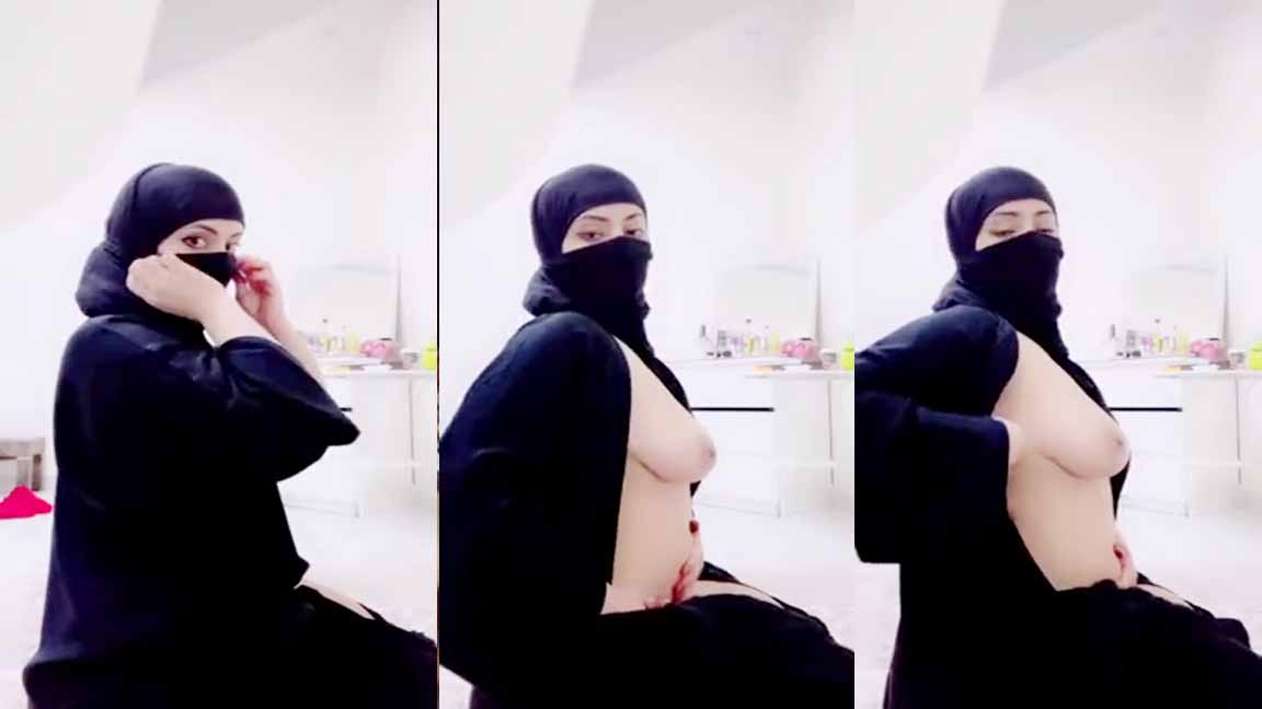Cute Arab Girl Showing Boobs Watch Online