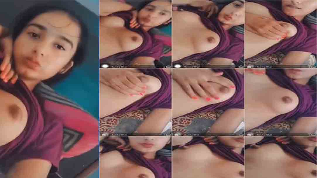 Cute paki Showing Boobs On Snapchat 