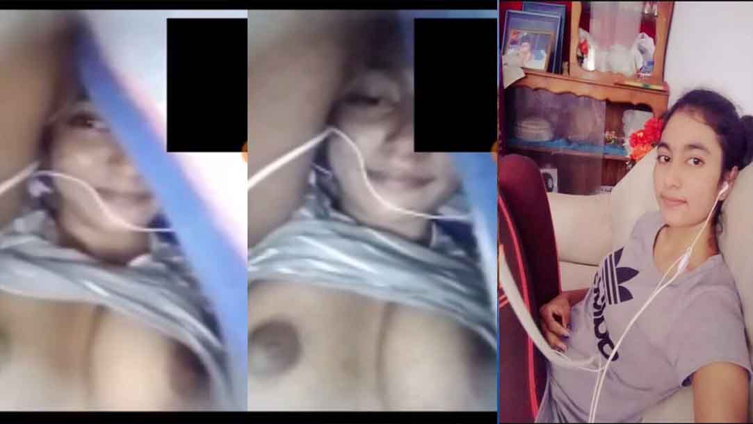 Desi girl showing Watch Online 