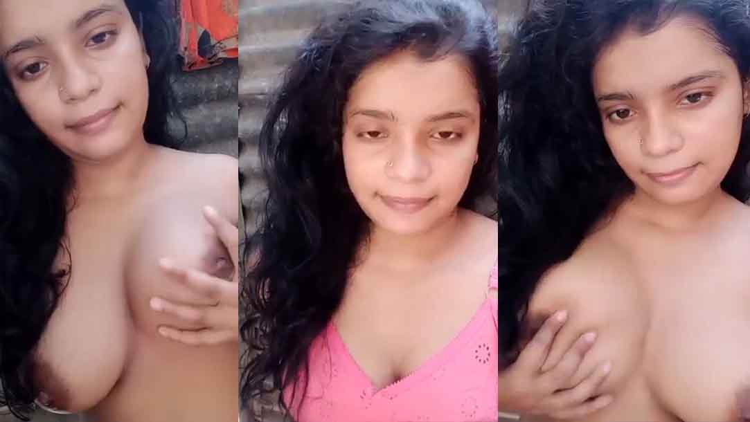 Sexy girl fingering Watch Online 